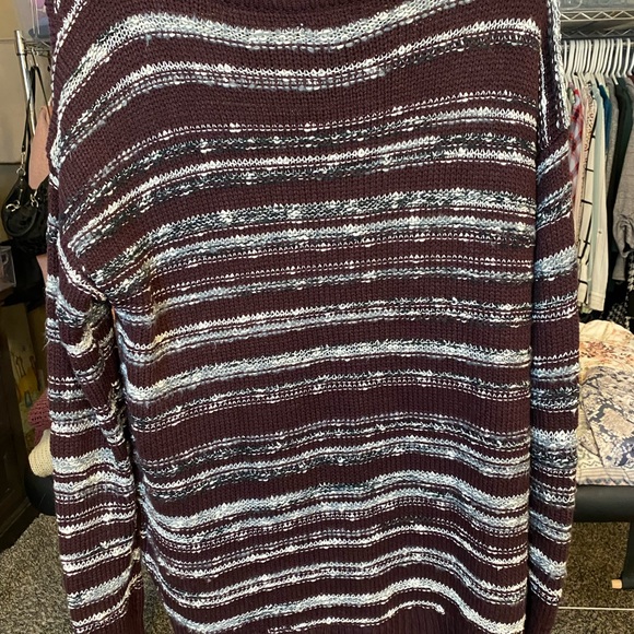 Sweater - Picture 2 of 3